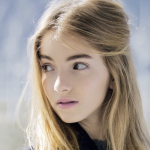 Lauren Orlando age, Birthday, Height, Net Worth, Family, Salary