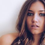 Madison Lewis age, Birthday, Height, Net Worth, Family, Salary