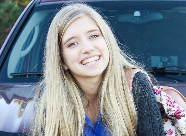 Sophie Bolen age, Birthday, Height, Net Worth, Family, Salary