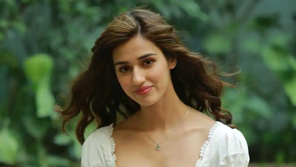 Disha Patani Age, Birthday, Height, Net Worth, Family, Salary