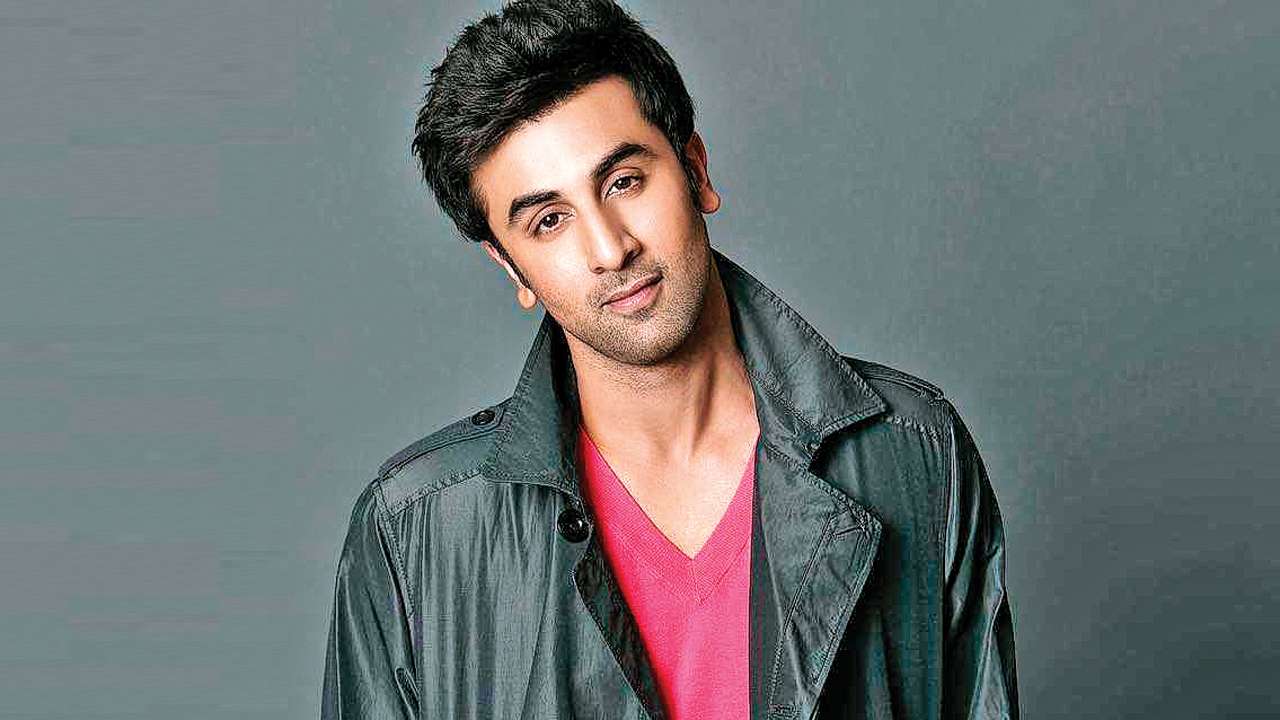 Ranbir Kapoor age, Birthday, Height, Net Worth, Family, Salary