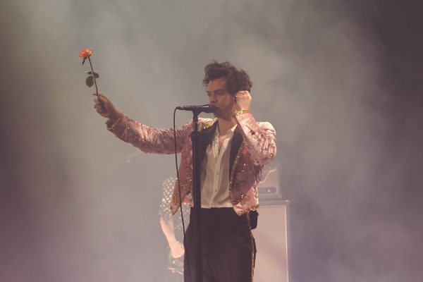 Harry Styles Net Worth 2022: How Much Fortune The One Direction Fame Has Earned?