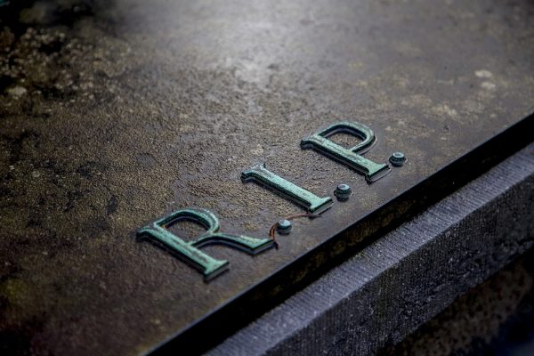 7 Top Celebrity Parents Who Died In 2022